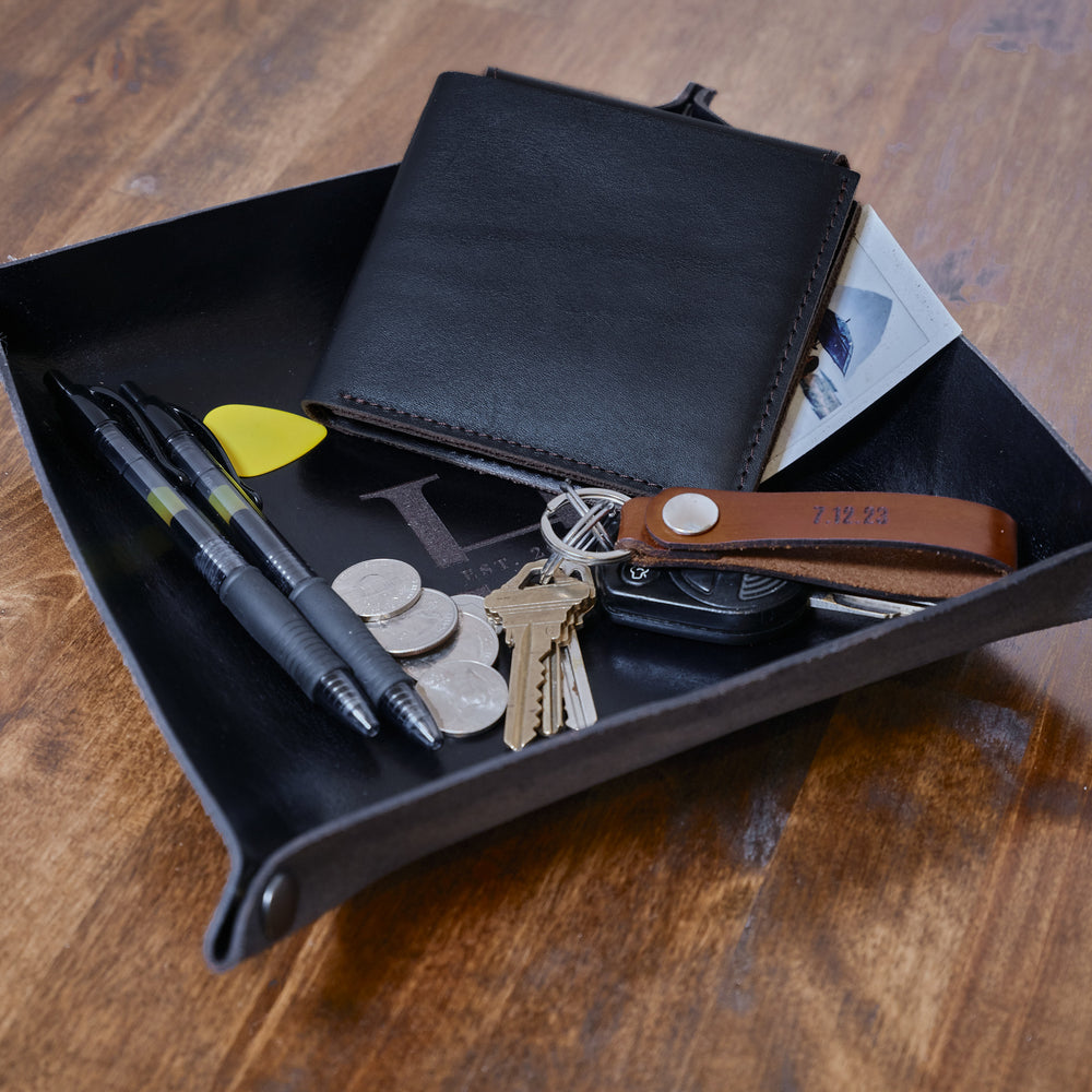 Custom Engraved Catchall Valet Tray for Keys and Wallet